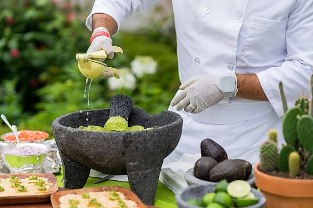 Guacamole preparation